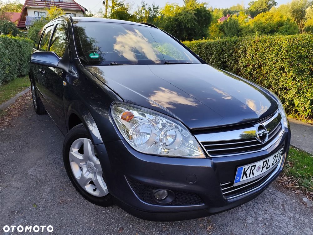 Opel Astra 1.6 Caravan Catch me now - 1