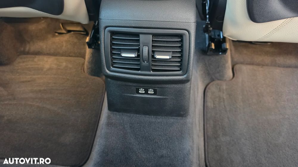 BMW X1 sDrive20i Aut. xLine - 17
