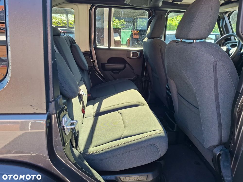 Jeep Wrangler 2.0 4xe Plug-In Hybrid Hardtop Sahara - 10