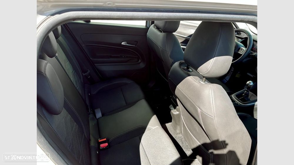 Jeep Avenger 1.2 GSE T3 Altitude - 16