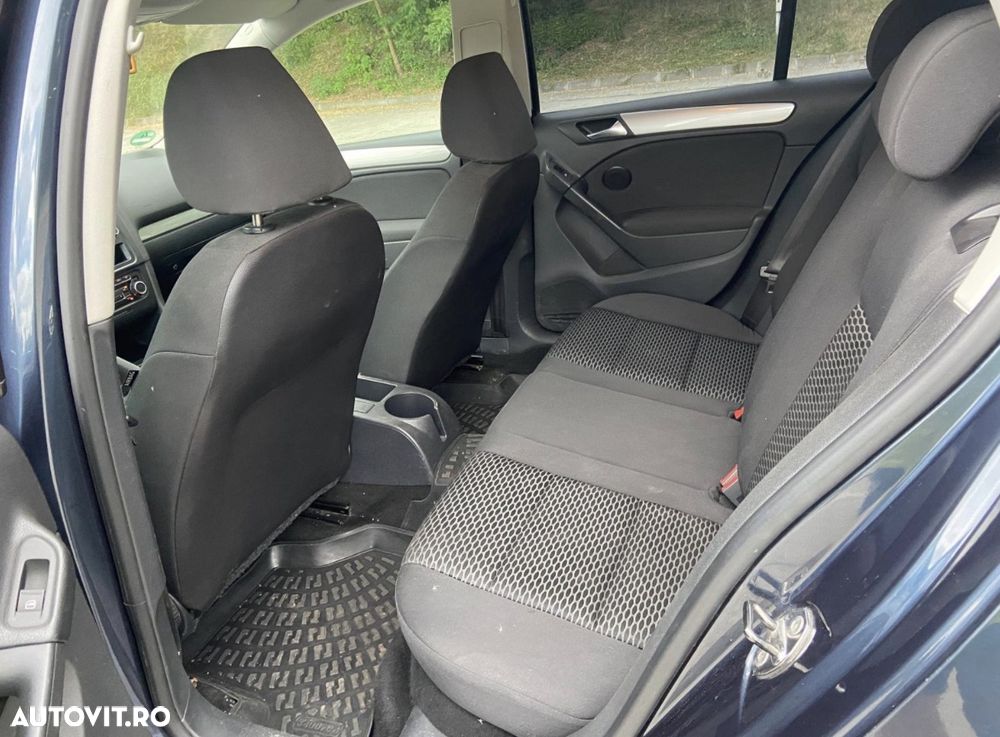 Volkswagen Golf 1.6 Comfortline - 12