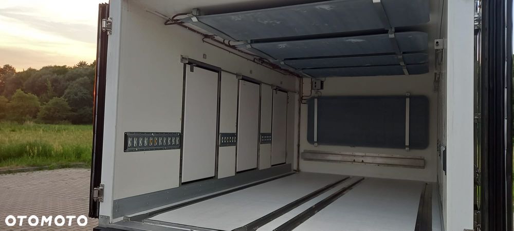 Volkswagen Crafter - 17