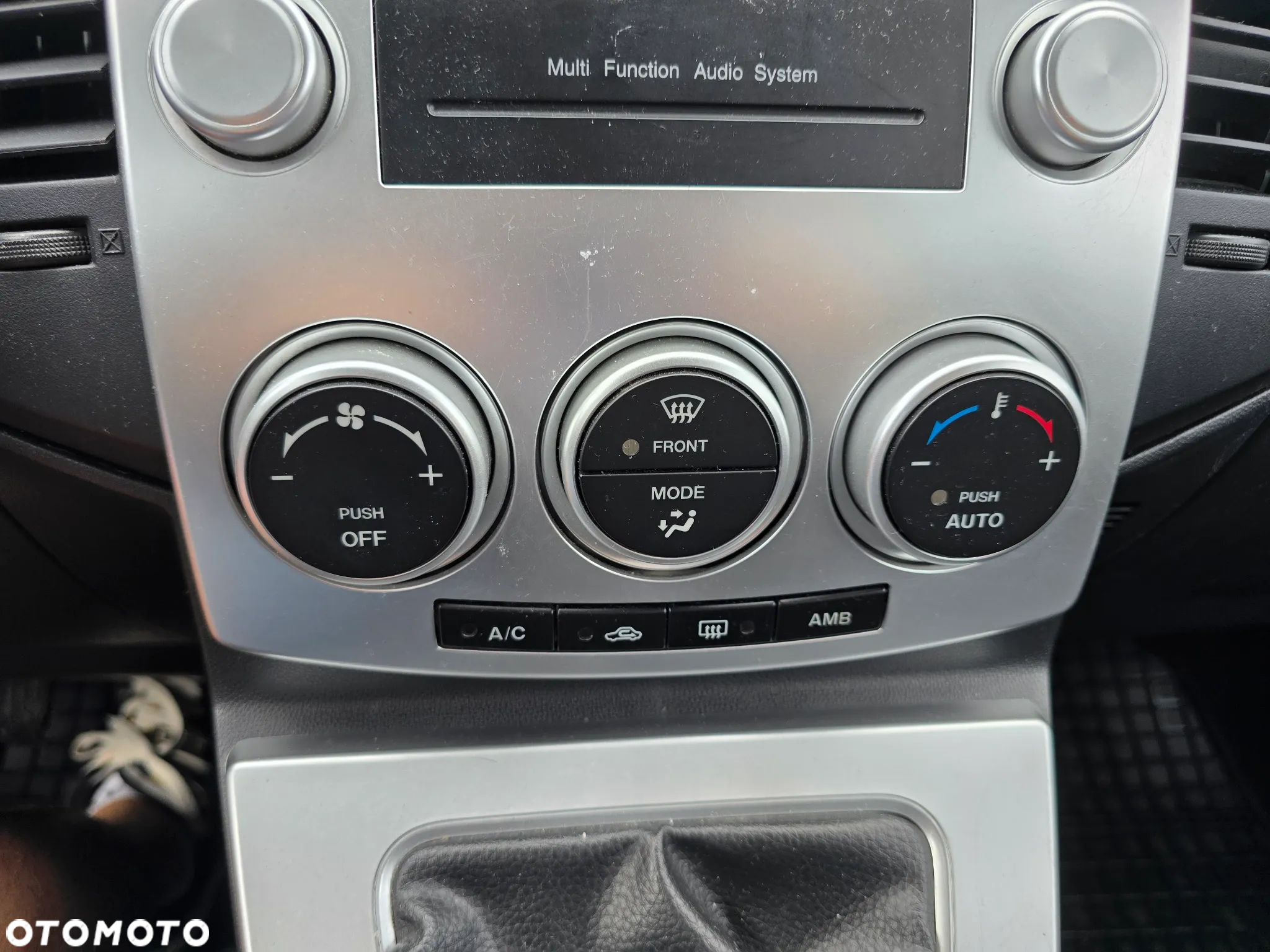 Mazda 5 2.0 Exclusive + - 23