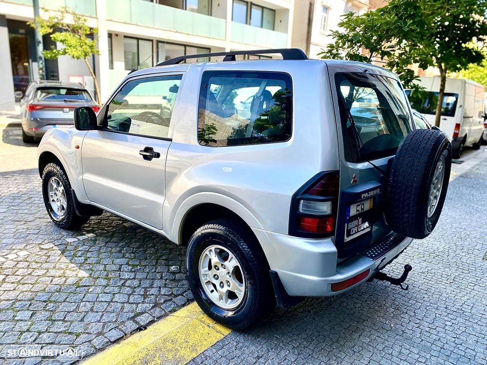 Mitsubishi Pajero 2.5 TD GLX - 9