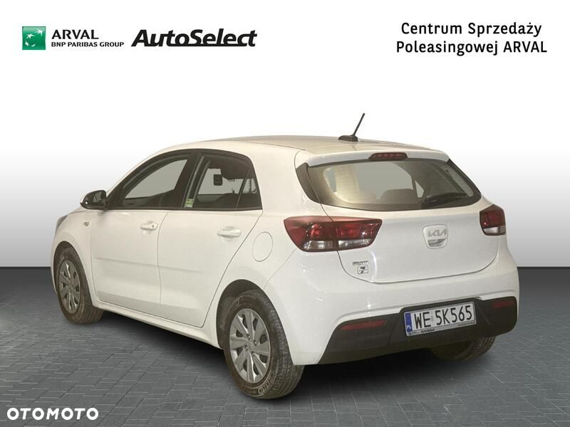 Kia Rio - 3