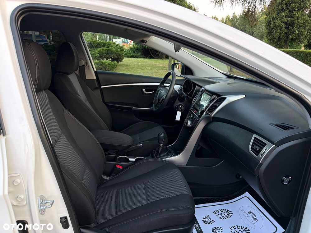 Hyundai i30 1.4 Fifa World Cup Edition - 34