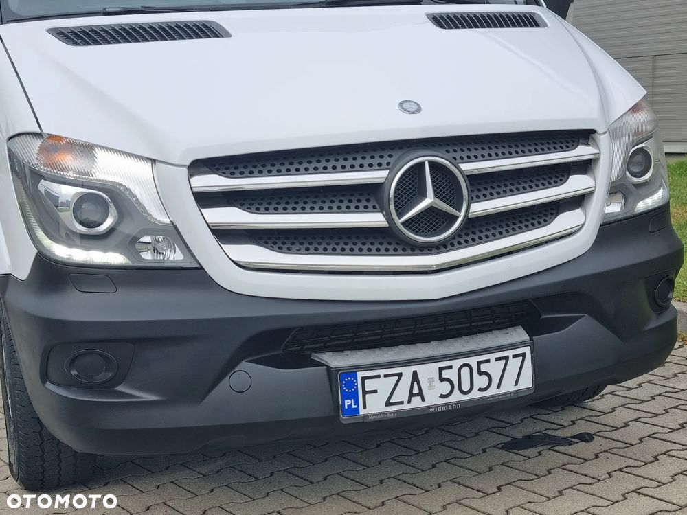 Mercedes-Benz Sprinter - 10