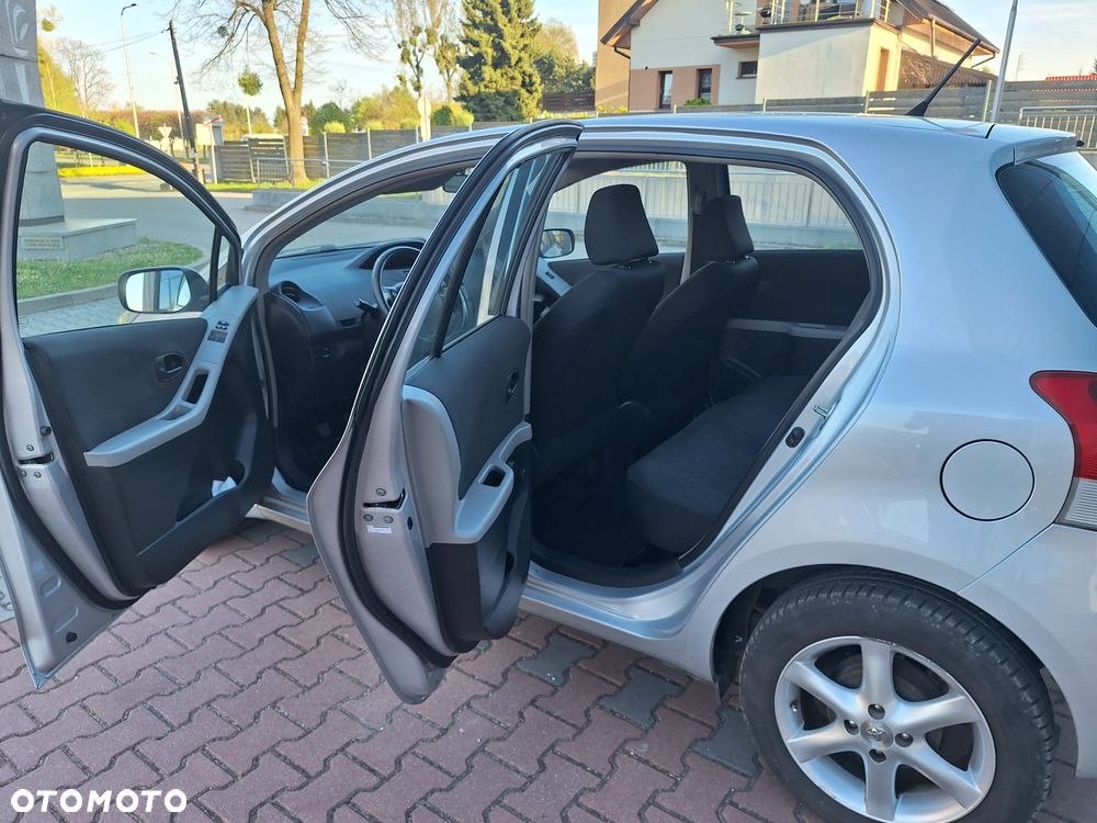 Toyota Yaris 1.0 Entry - 7