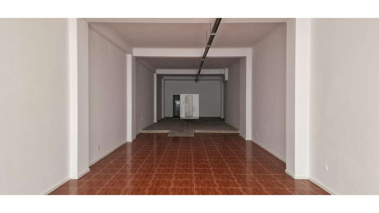 Loja - R. D. João IV - Grande imagem: 4/12