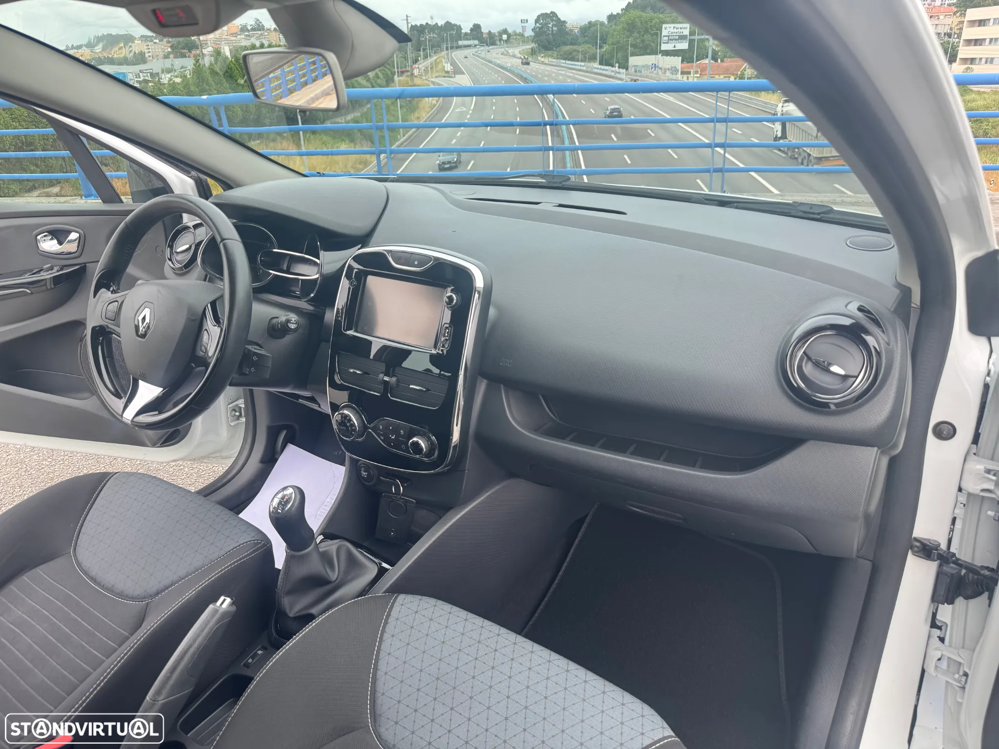 Renault Clio dCi 90 Dynamique - 23