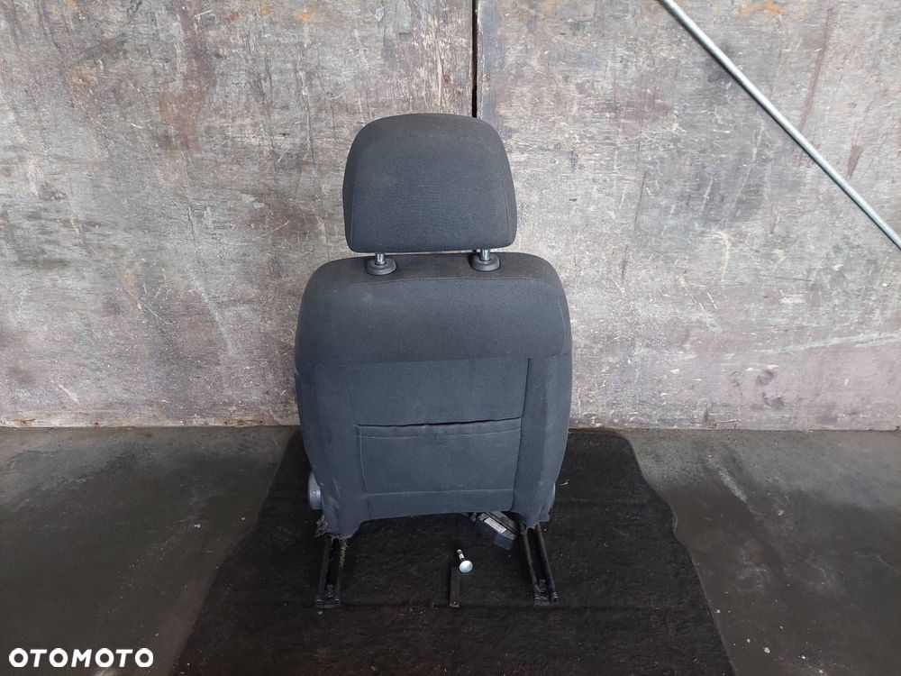 FOTEL LEWY PRZÓD KIEROWCY OPEL VECTRA C - 3