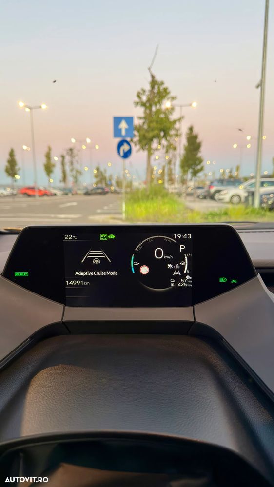 Toyota Prius 2.0 FWD PHEV Exclusive - 32