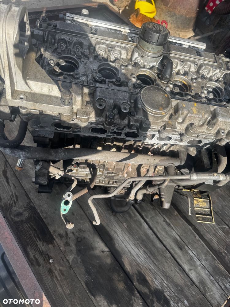 Silnik uszkodzony kompletny Volvo S80 2.0 T5 2004 - 4
