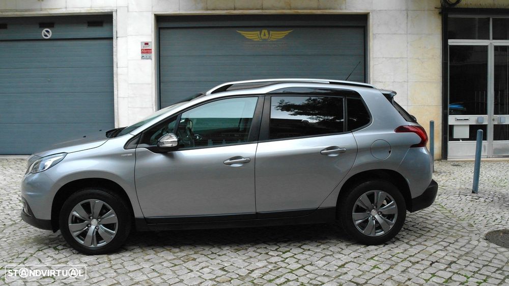 Peugeot 2008 1.2 PureTech Style - 14