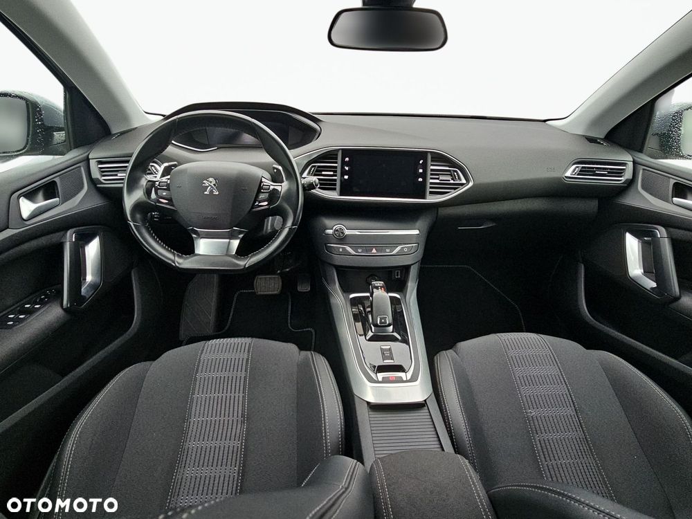 Peugeot 308 - 11