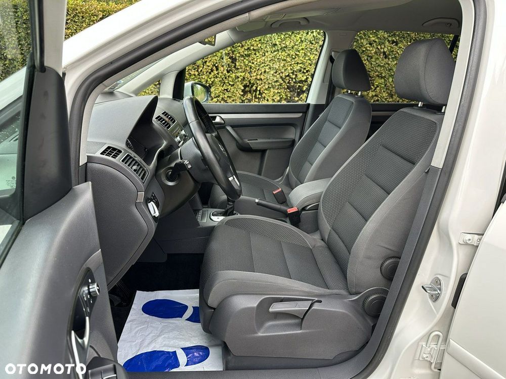 Volkswagen Touran 1.6 TDI DPF Trendline DSG - 17