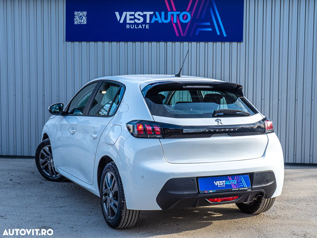Peugeot 208 PureTech 100 EAT8 Allure - 8