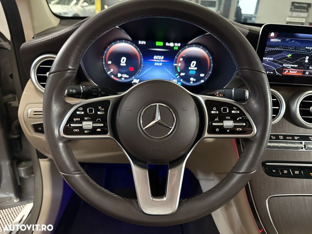 Mercedes-Benz GLC - 16