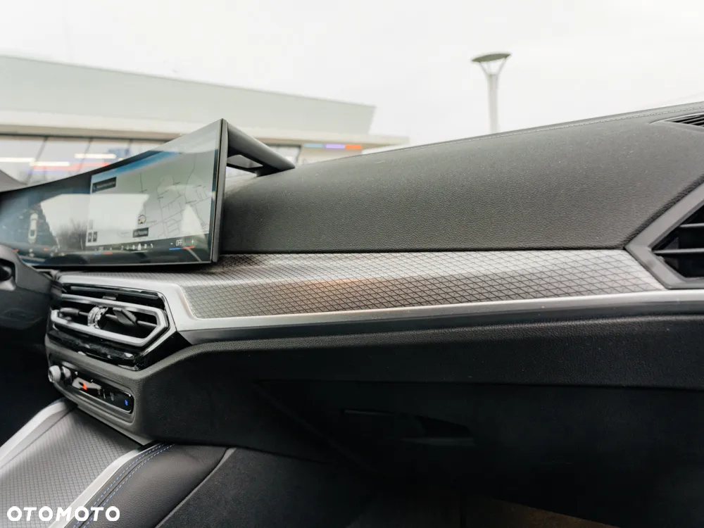 BMW i4 - 11