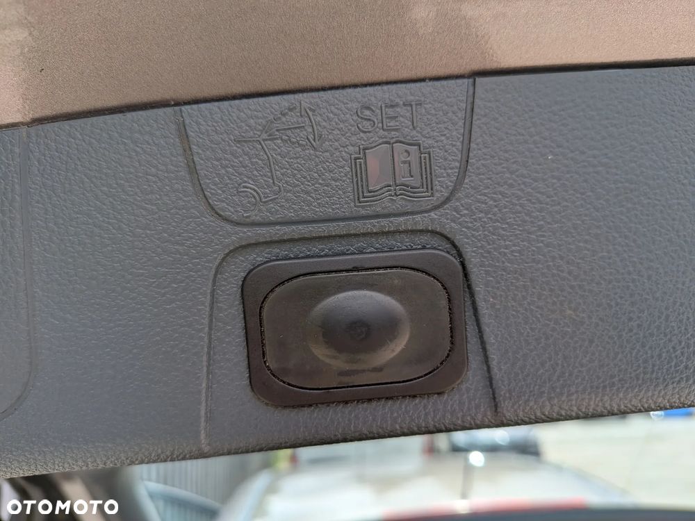 Ford C-MAX 1.6 EcoBoost Titanium - 22
