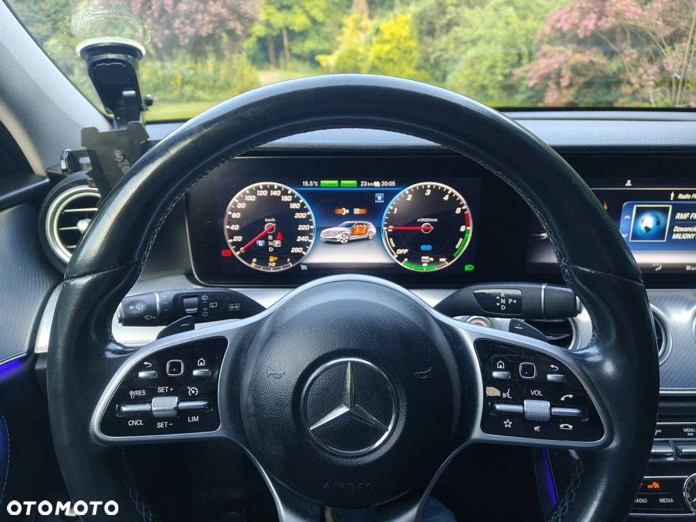Mercedes-Benz Klasa E 300 de 9G-TRONIC - 17