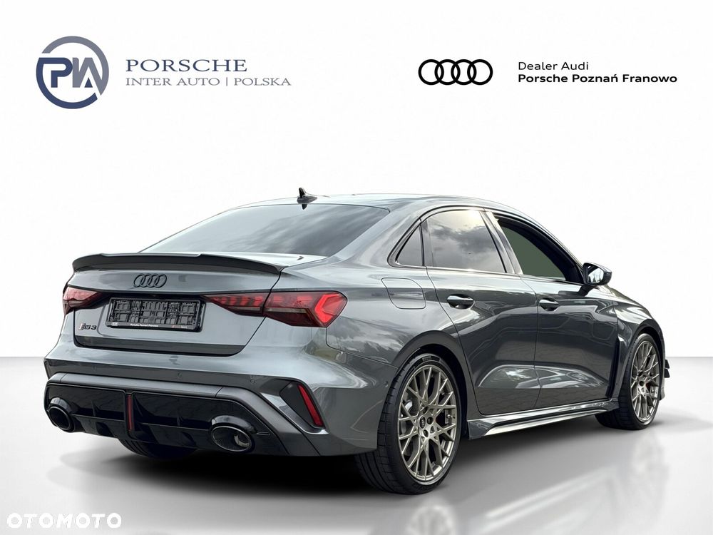 Audi RS3 Limousine - 5