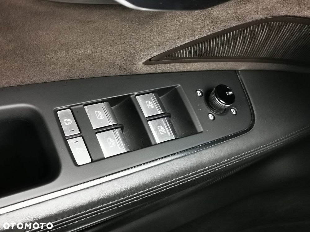 Audi A8 L 60 TFSI mHEV Quattro Tiptr - 35