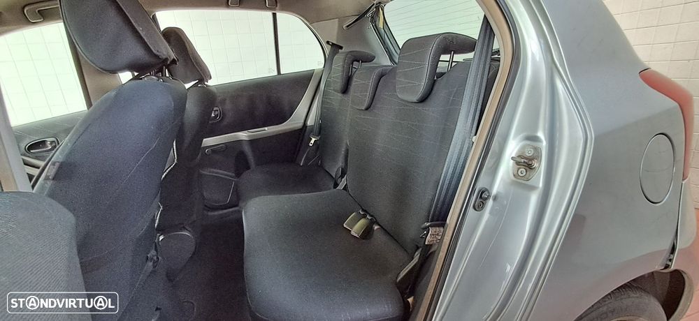 Toyota Yaris 1.4 D-4D - 9