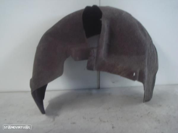 Cave De Roda Tr Dto Volkswagen Passat (3C2) - 1