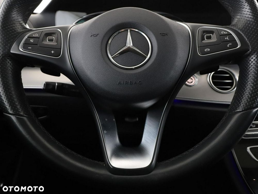 Mercedes-Benz Klasa E 220 d Avantgarde - 22