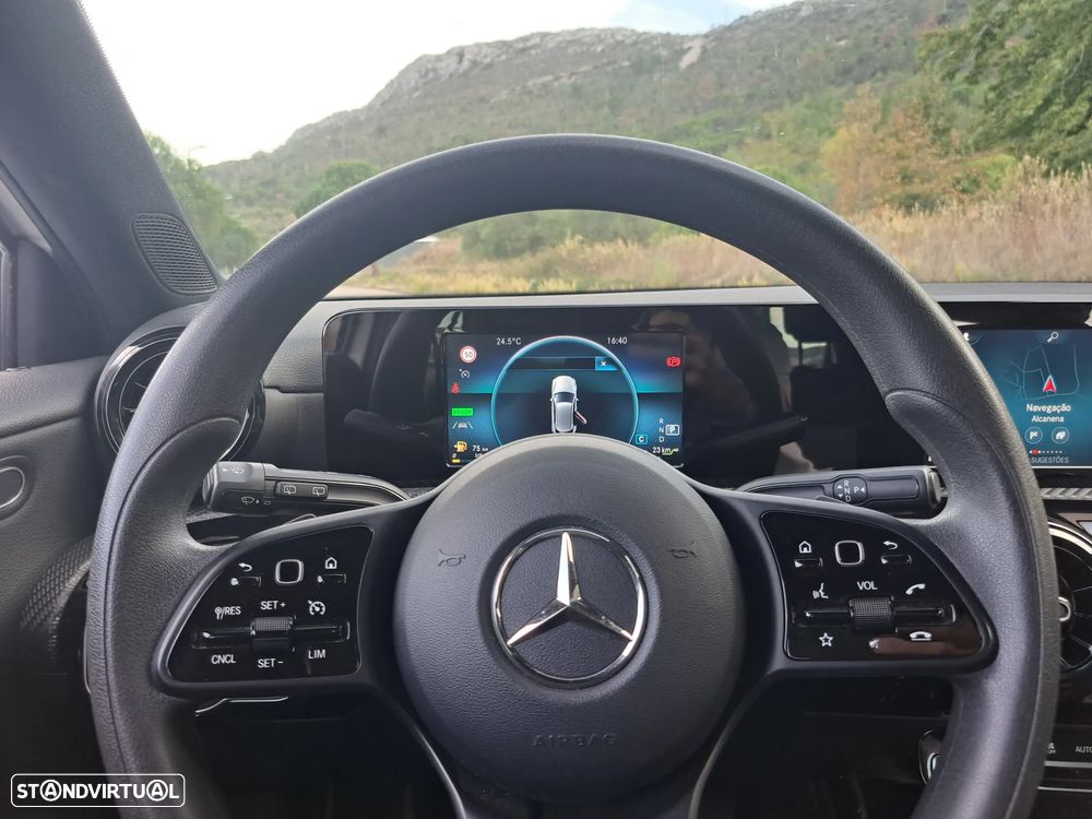 Mercedes-Benz A 250 e 8G-DCT - 19
