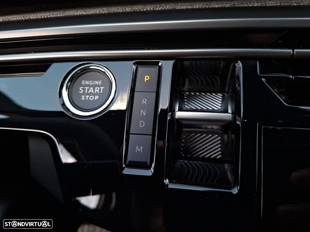 Peugeot 5008 1.2 Hybrid Allure e-DCS6 - 17