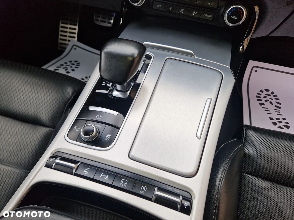 Kia Stinger 2.2 CRDI GT Line - 12