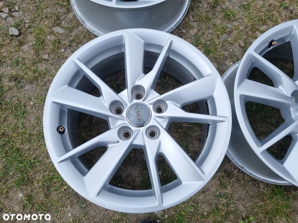 AUDI A4 B8,B9,8W0601025B ,A6 alufelgi 7X16 ET35 5X112 3szt,super stan - 2