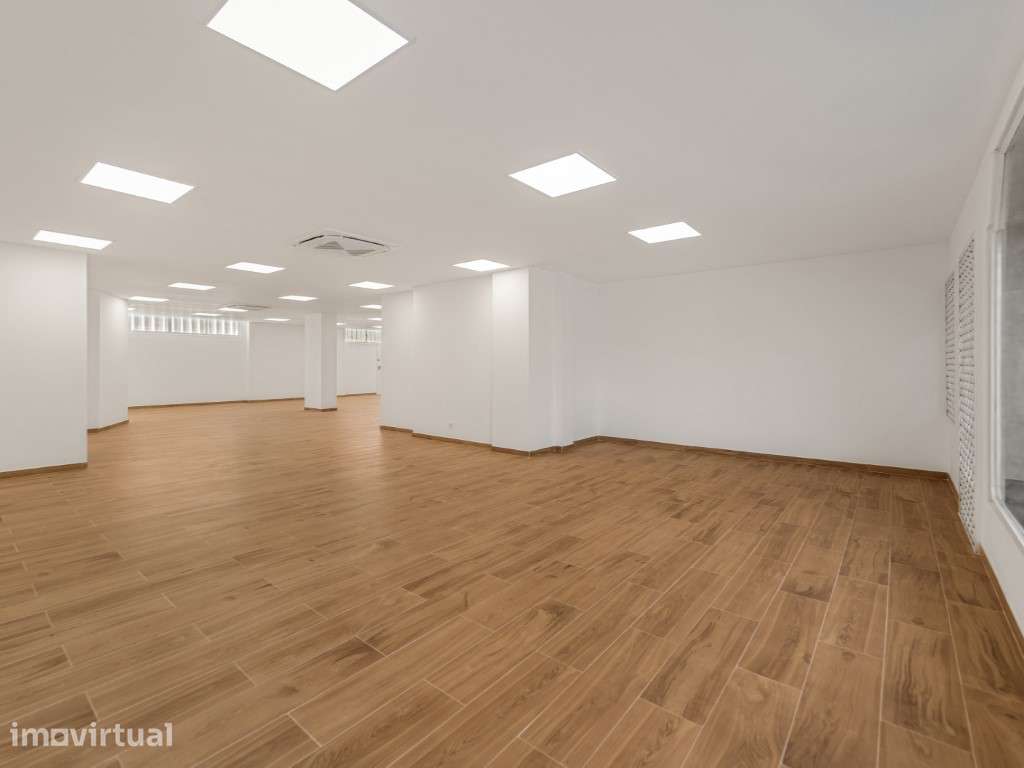 Loja em Benfica com 524m², para arrendamento - Grande imagem: 3/25