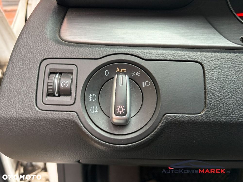 Volkswagen Passat - 21