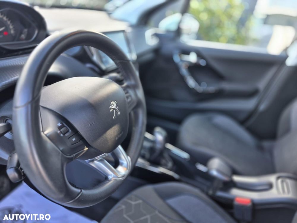 Peugeot 2008 - 14