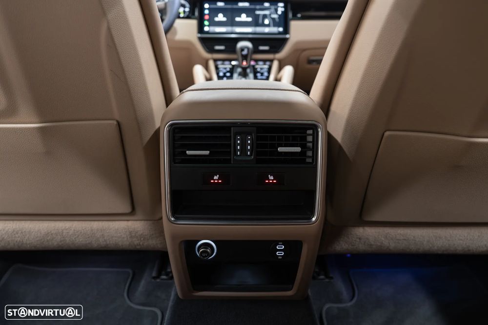 Porsche Cayenne E-Hybrid Tiptronic S Platinum Edition - 59