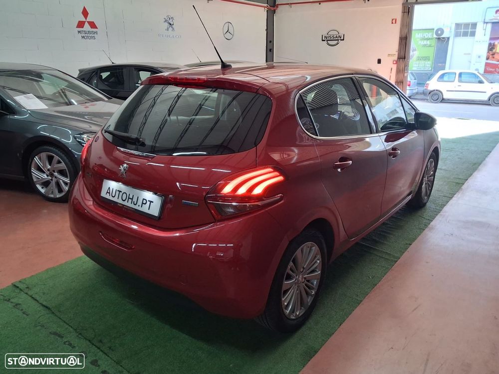 Peugeot 208 1.2 PureTech Style - 9
