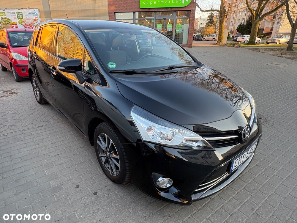 Toyota Verso 2.0 D-4D 5-Sitzer Executive - 8