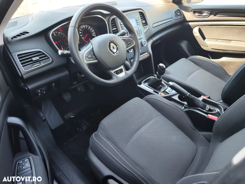 Renault Megane - 9