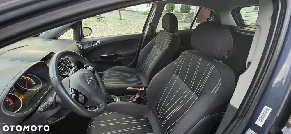 Opel Corsa 1.4 16V Edition - 20