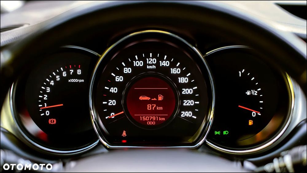 Kia Ceed - 22