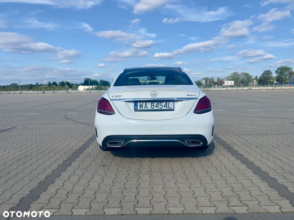 Mercedes-Benz Klasa C 300 4Matic 9G-TRONIC AMG Line - 5