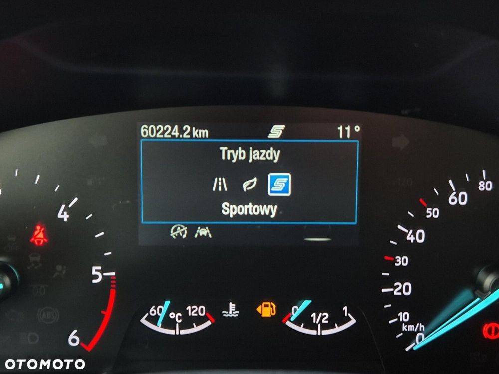 Ford Focus 1.5 EcoBlue Titanium - 21