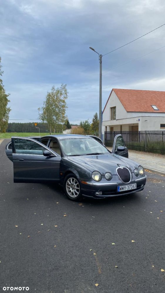 Jaguar S-Type - 6