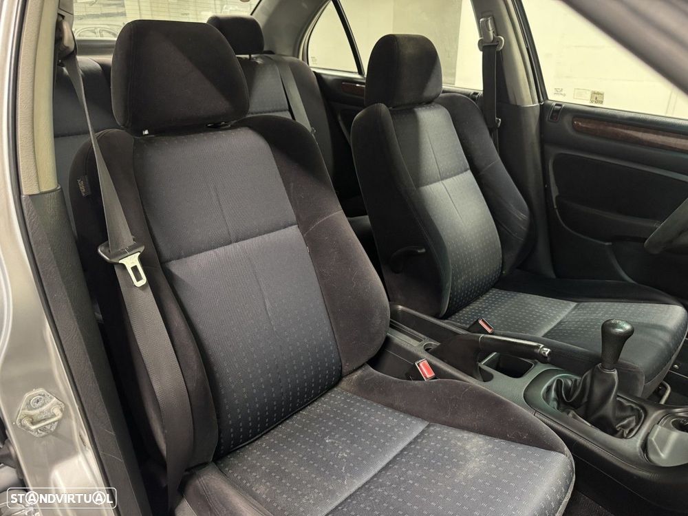 Honda Accord 1.6 LS - 19
