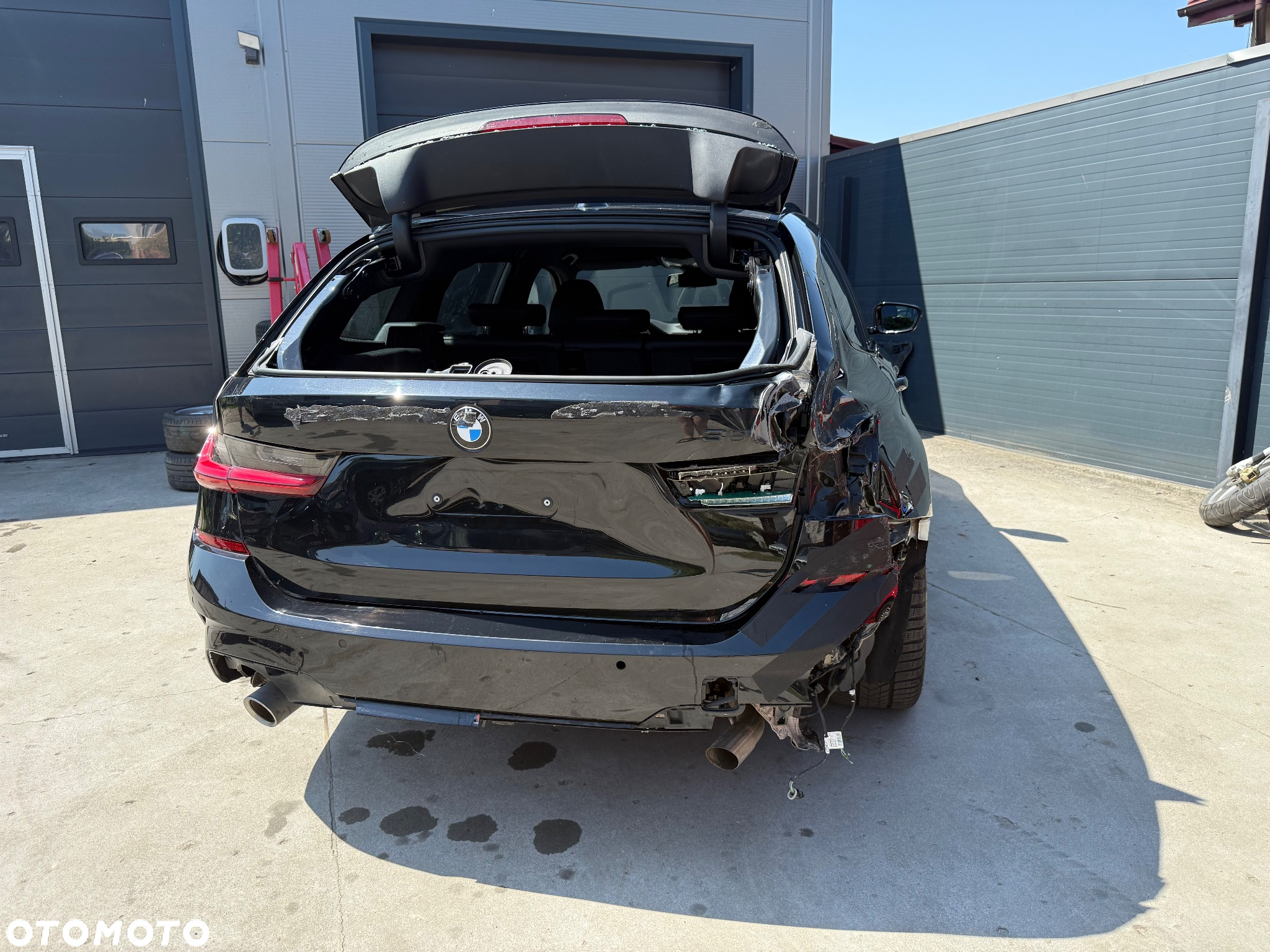 BMW Seria 3 330i M Sport sport - 18