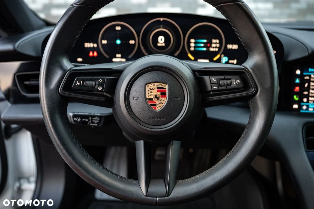 Porsche Taycan 4S Performance Plus - 19