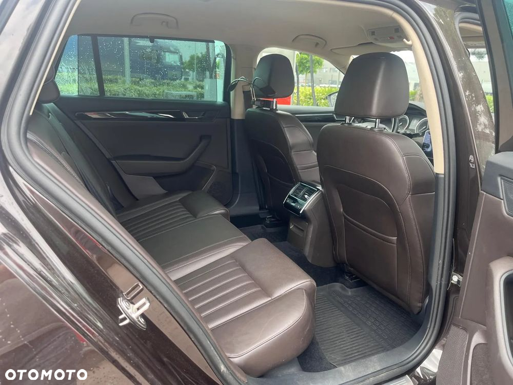 Skoda Superb 2.0 TDI 4x4 L&K DSG - 3